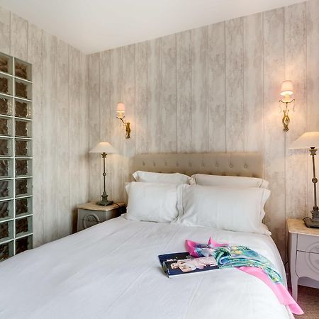 Les Eaux Qui Rient Bed & Breakfast Сангине Екстериор снимка