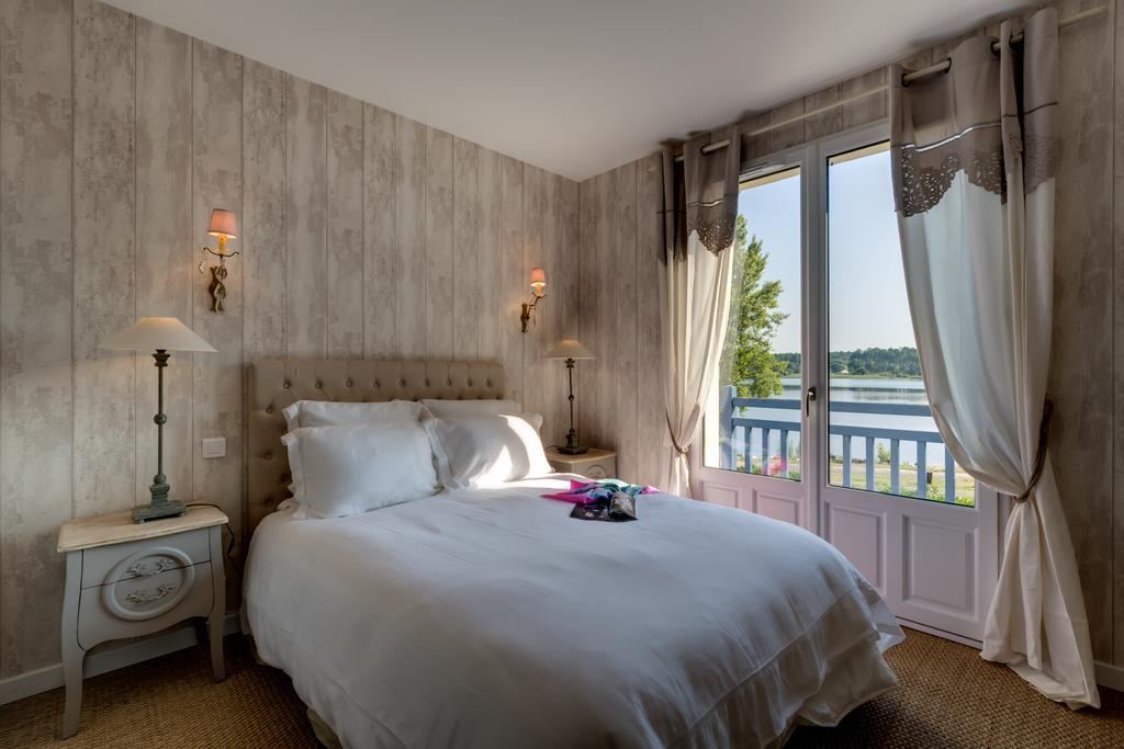 Les Eaux Qui Rient Bed & Breakfast Сангине Стая снимка