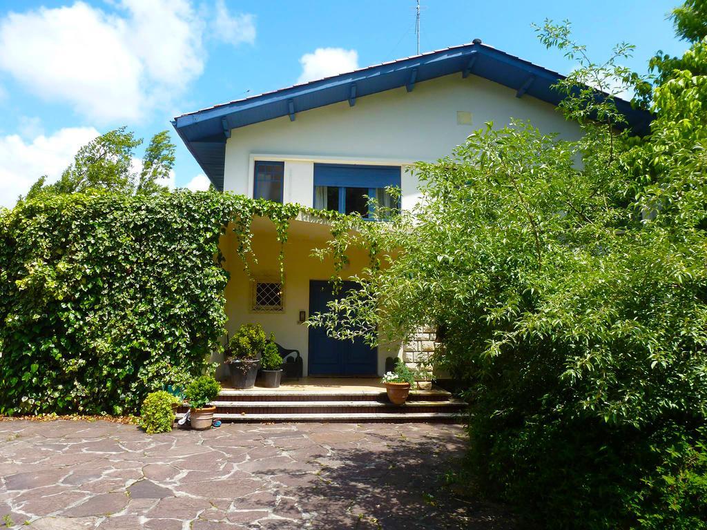 Les Eaux Qui Rient Bed & Breakfast Сангине Екстериор снимка