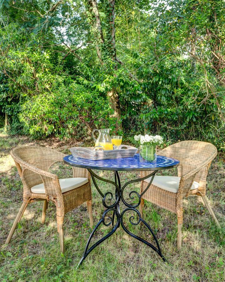 Les Eaux Qui Rient Bed & Breakfast Сангине Екстериор снимка